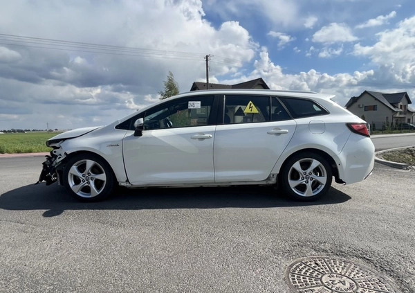 Toyota Corolla cena 43999 przebieg: 113000, rok produkcji 2021 z Suwałki małe 172